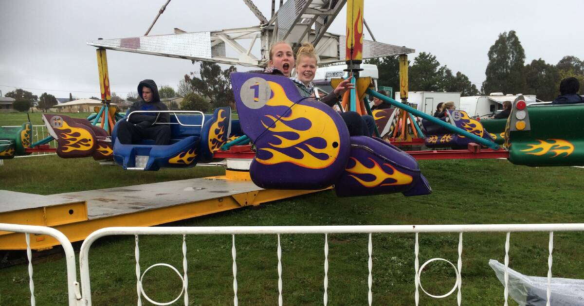Rides are always a great part of the Murrumburrah Harden Springtime Show!