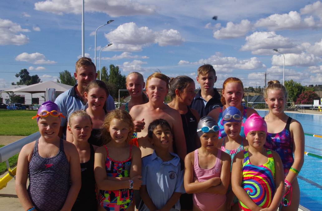 2016/17 Season Swim Club junior and Senior Teams