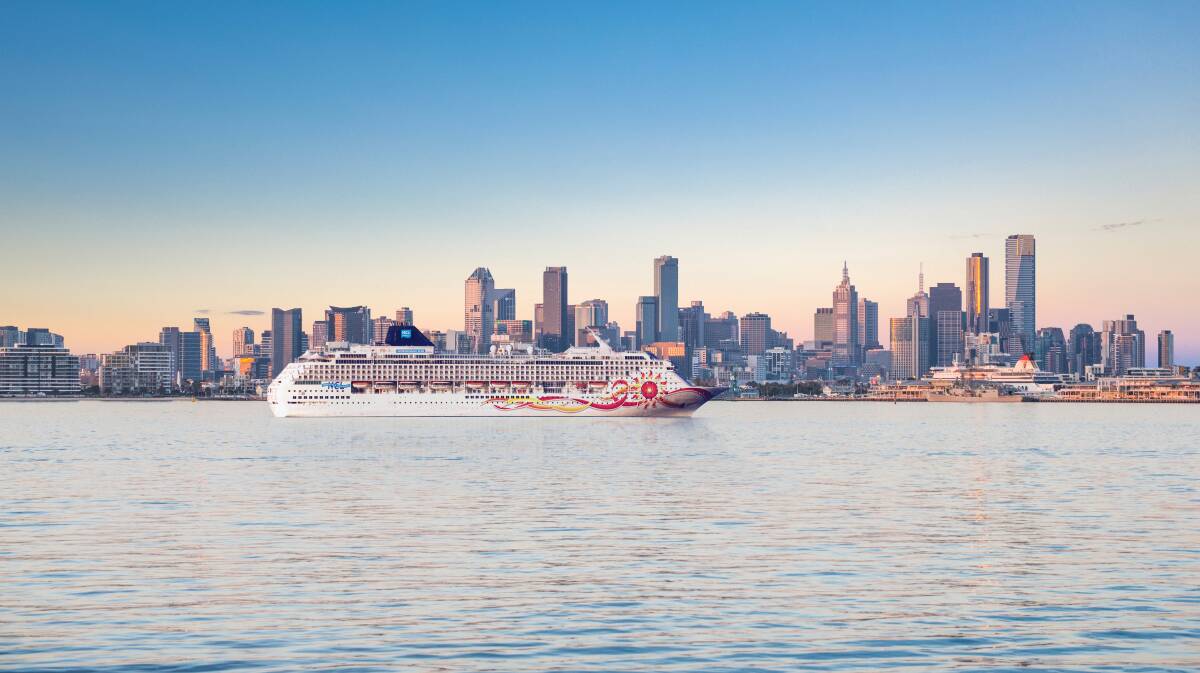 Norwegian Sun in Melbourne.