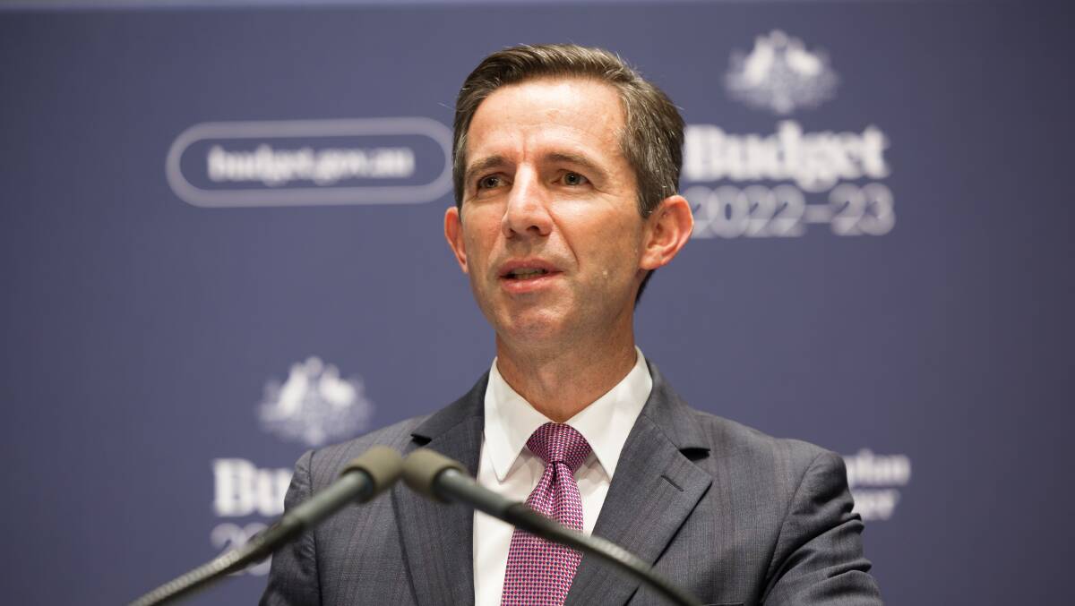 Simon Birmingham has hit out at the decision. Picture: Sitthixay Ditthavong