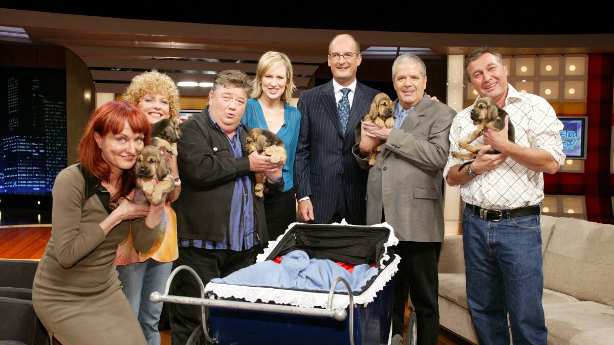 Wonder World creator and former presenter Simon Townsend (second from right) on a 2006 episode of Where Are They Now. (AAP Image/Seven)