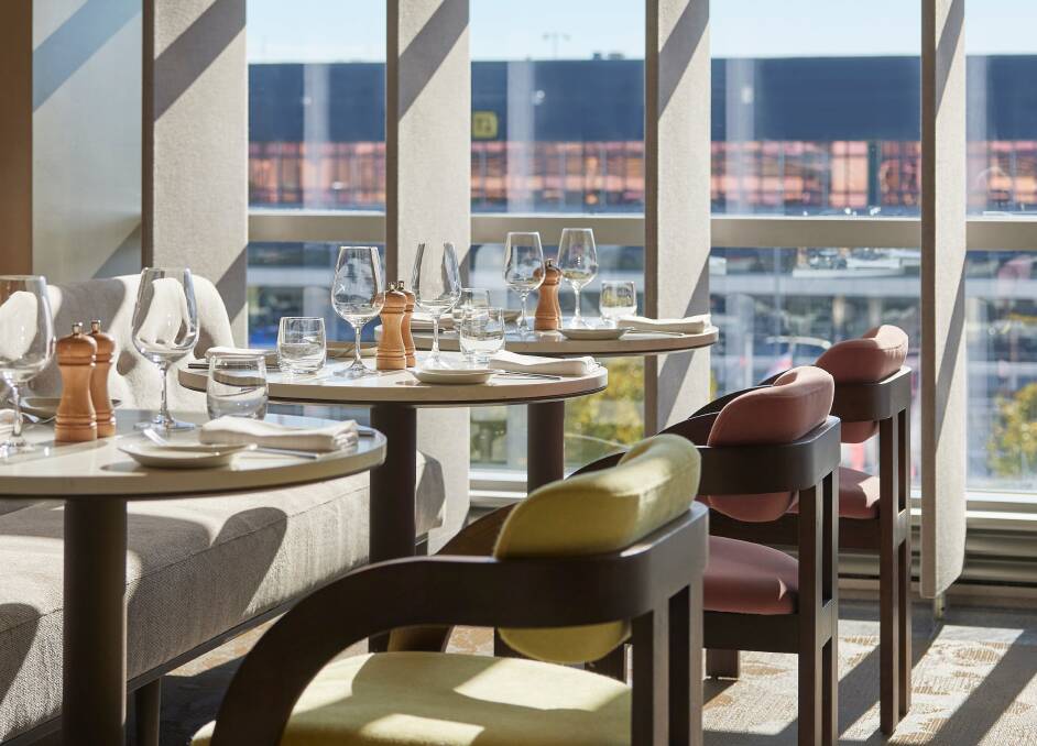 An onsite restaurant. An onsite restaurant.