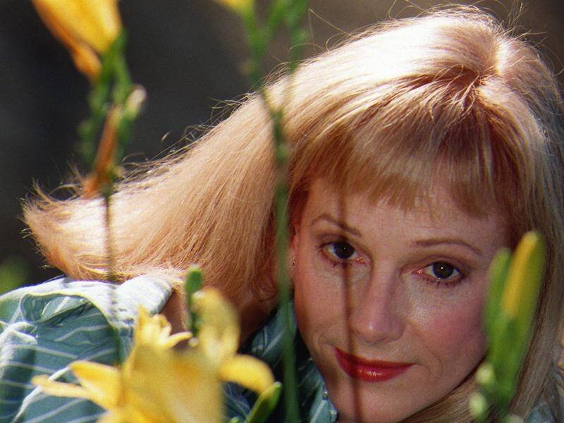 Actress Sondra Locke has died after cardiac arrest stemming from breast and bone cancer.